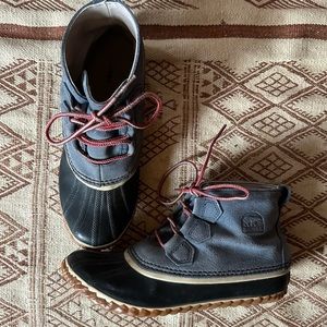 Sorel Out N About Blue Duck Boots Ankle